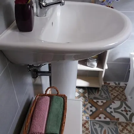 A Casa Del Nonno Bed & Breakfast Isnello