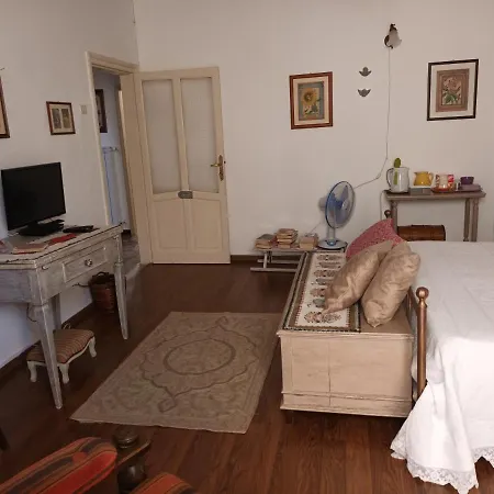 Bed & Breakfast A Casa Del Nonno Isnello